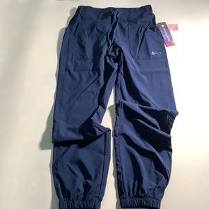New medical scrub jogger set